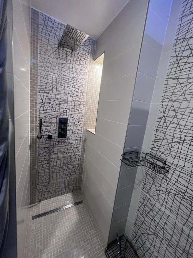 פריז Omarais Guest House מראה חיצוני תמונה