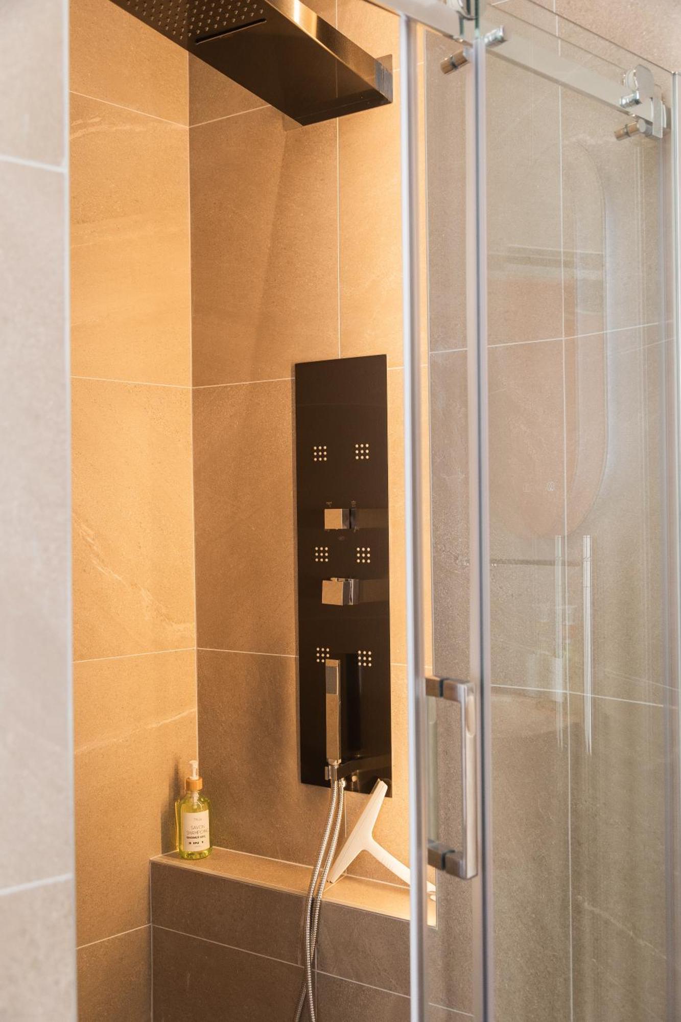 פריז Omarais Guest House חדר תמונה